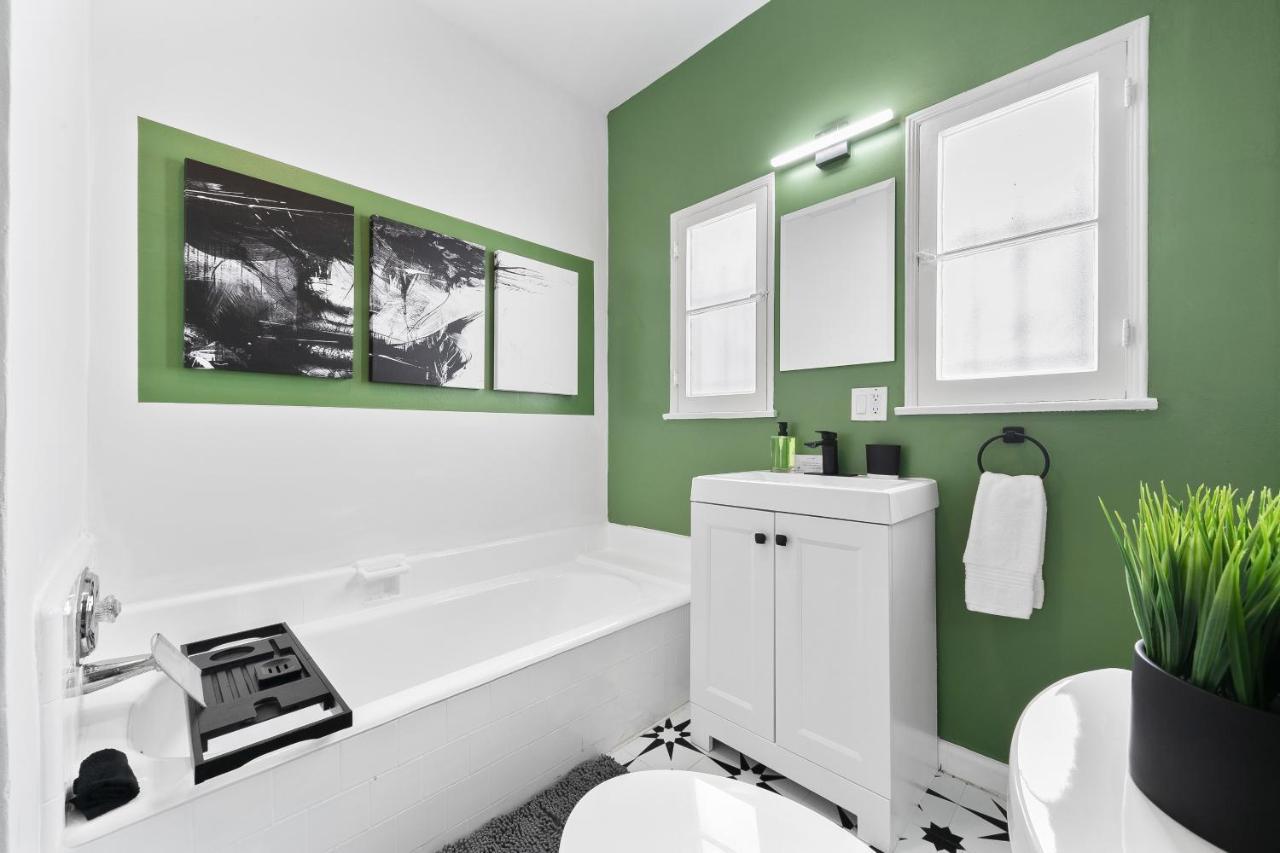 Beverly Hills Stylish & Central 1 Bedroom Apt + Parking Los Ángeles Exterior foto